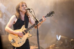 Malcolm Young foi afastado da banda em abril de 2014